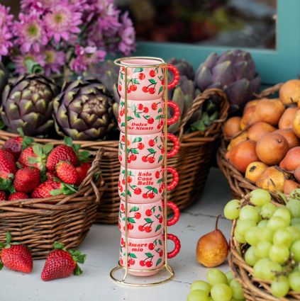 Preview: Mercato Della Frutta 6 Espressotassen Cherries steht inmitten diverser Obstsorten